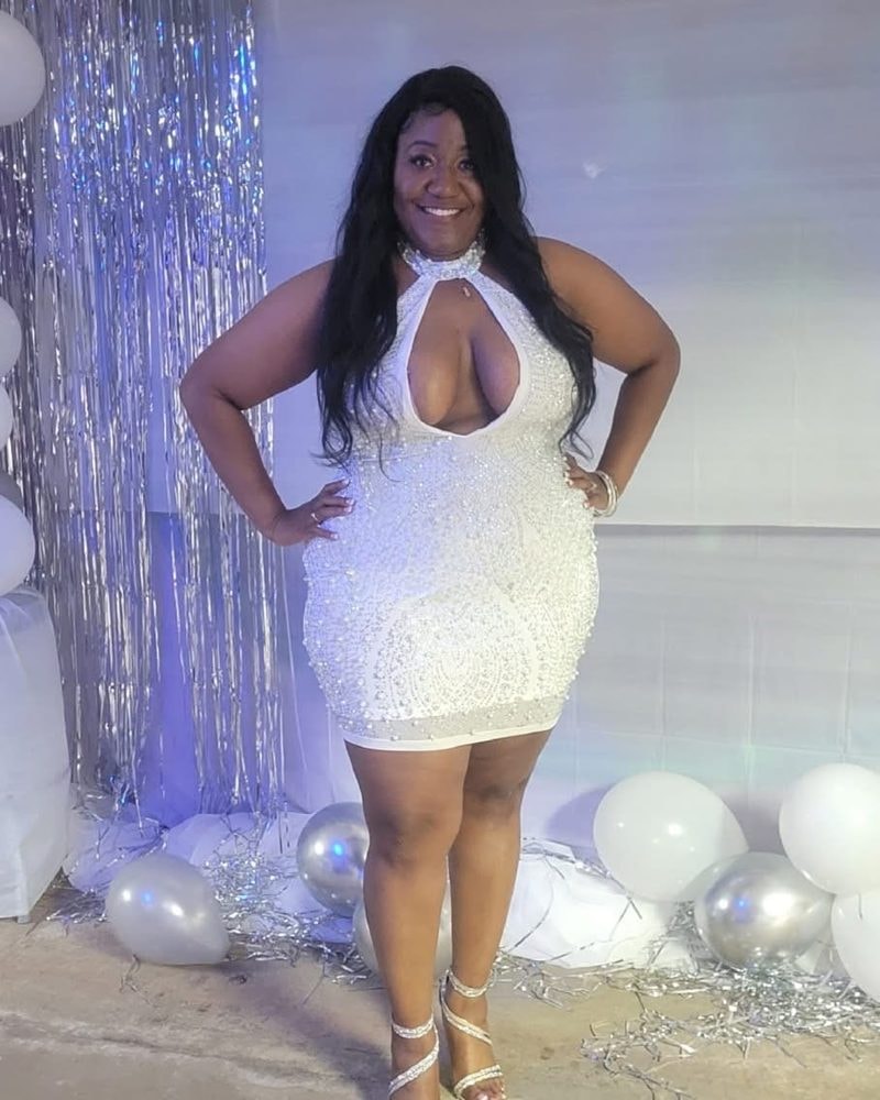 Lady TEE of AL with The Diamond Show Band
